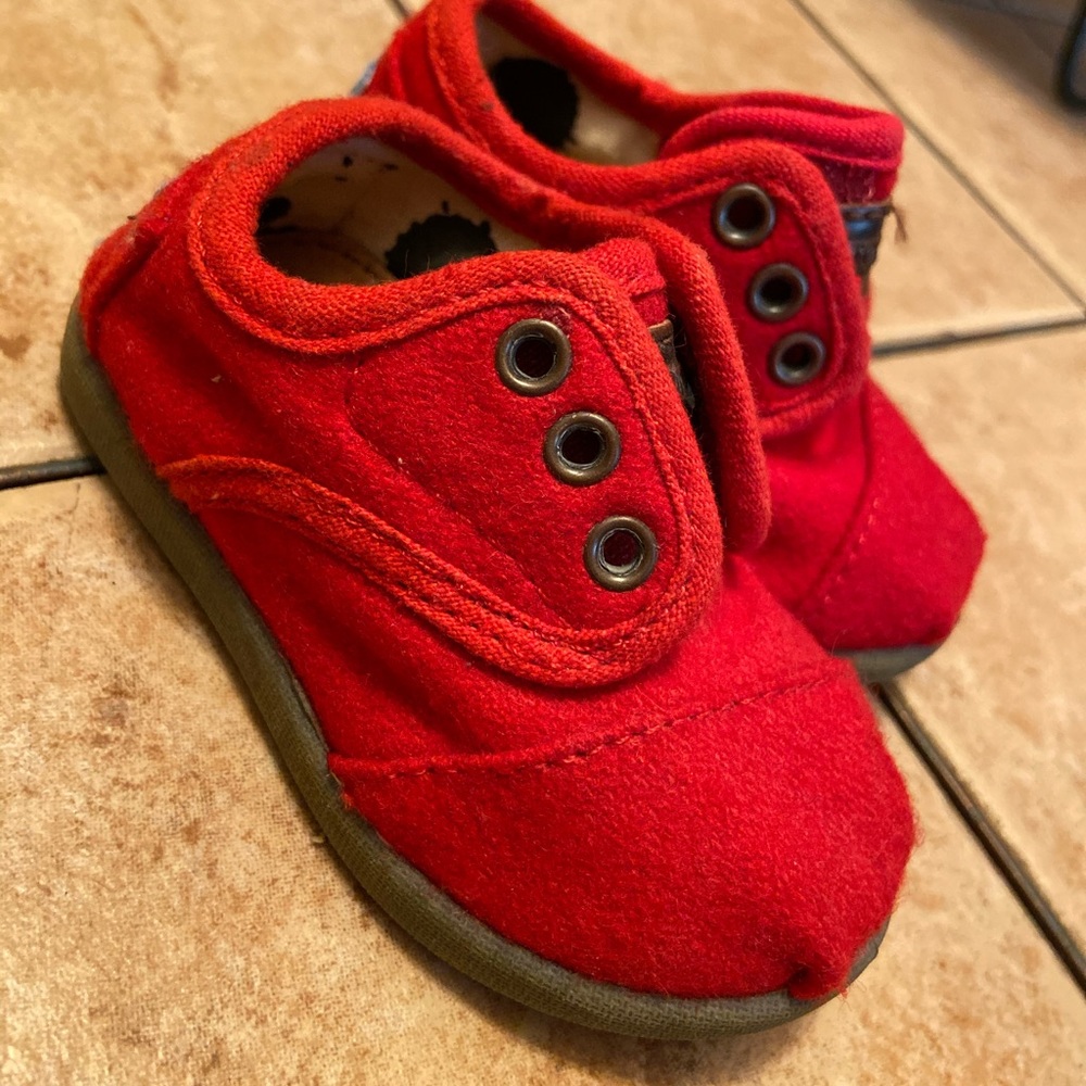 Baby TOMS shoes